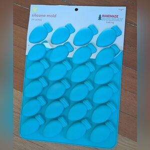 Holiday Lights Silicone Mold with 24 Cavities